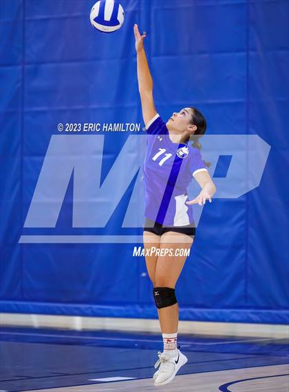 Thumbnail 3 in JV: Lawndale @ Wiseburn- Da Vinci photogallery.