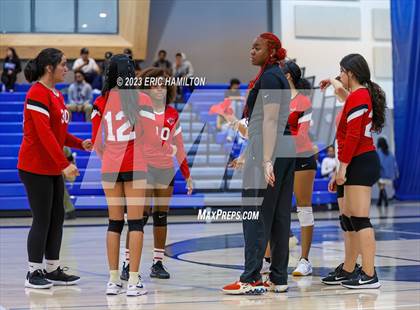 Thumbnail 2 in JV: Lawndale @ Wiseburn- Da Vinci photogallery.
