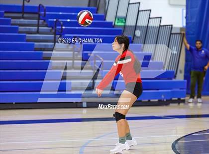 Thumbnail 2 in JV: Lawndale @ Wiseburn- Da Vinci photogallery.