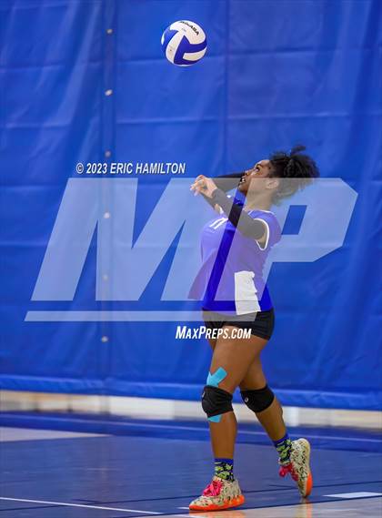 Thumbnail 1 in JV: Lawndale @ Wiseburn- Da Vinci photogallery.