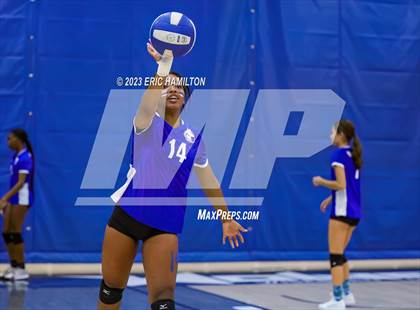 Thumbnail 1 in JV: Lawndale @ Wiseburn- Da Vinci photogallery.