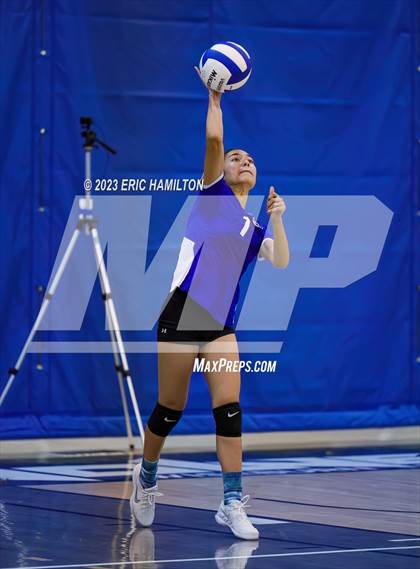 Thumbnail 2 in JV: Lawndale @ Wiseburn- Da Vinci photogallery.
