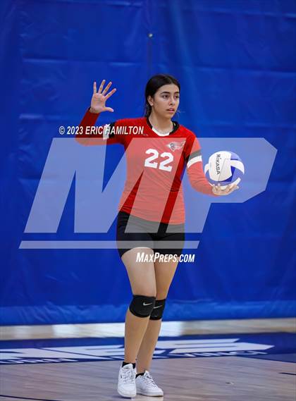 Thumbnail 1 in JV: Lawndale @ Wiseburn- Da Vinci photogallery.