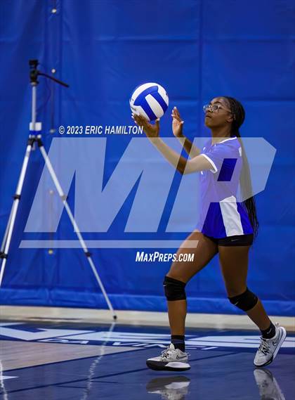 Thumbnail 1 in JV: Lawndale @ Wiseburn- Da Vinci photogallery.