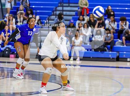 Thumbnail 1 in JV: Lawndale @ Wiseburn- Da Vinci photogallery.