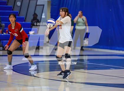Thumbnail 1 in JV: Lawndale @ Wiseburn- Da Vinci photogallery.