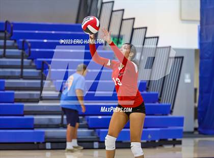 Thumbnail 3 in JV: Lawndale @ Wiseburn- Da Vinci photogallery.