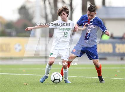 Thumbnail 3 in Lewiston-Porter vs. Livonia (NYSPHSAA Class B Far West Regional) photogallery.