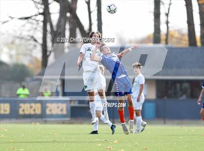 Thumbnail 1 in Lewiston-Porter vs. Livonia (NYSPHSAA Class B Far West Regional) photogallery.
