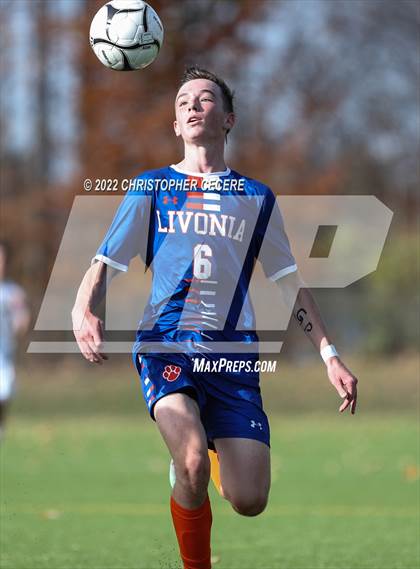 Thumbnail 2 in Lewiston-Porter vs. Livonia (NYSPHSAA Class B Far West Regional) photogallery.