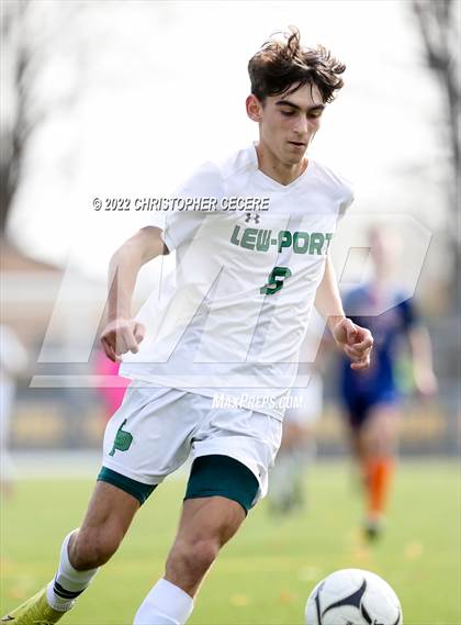 Thumbnail 1 in Lewiston-Porter vs. Livonia (NYSPHSAA Class B Far West Regional) photogallery.