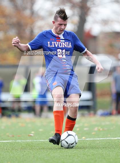 Thumbnail 3 in Lewiston-Porter vs. Livonia (NYSPHSAA Class B Far West Regional) photogallery.