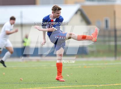 Thumbnail 2 in Lewiston-Porter vs. Livonia (NYSPHSAA Class B Far West Regional) photogallery.
