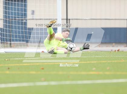 Thumbnail 3 in Lewiston-Porter vs. Livonia (NYSPHSAA Class B Far West Regional) photogallery.
