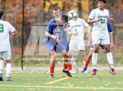 Thumbnail 2 in Lewiston-Porter vs. Livonia (NYSPHSAA Class B Far West Regional) photogallery.