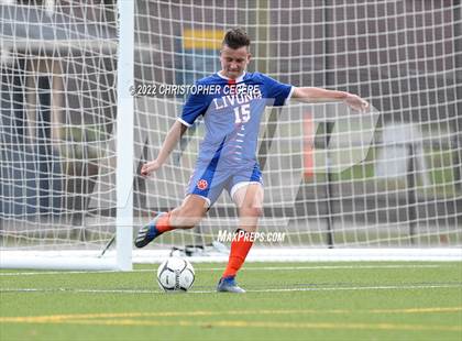 Thumbnail 2 in Lewiston-Porter vs. Livonia (NYSPHSAA Class B Far West Regional) photogallery.