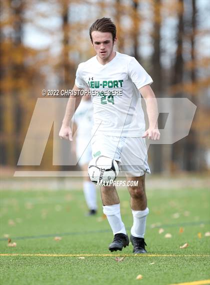 Thumbnail 3 in Lewiston-Porter vs. Livonia (NYSPHSAA Class B Far West Regional) photogallery.
