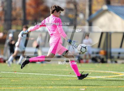 Thumbnail 2 in Lewiston-Porter vs. Livonia (NYSPHSAA Class B Far West Regional) photogallery.