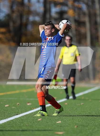 Thumbnail 3 in Lewiston-Porter vs. Livonia (NYSPHSAA Class B Far West Regional) photogallery.