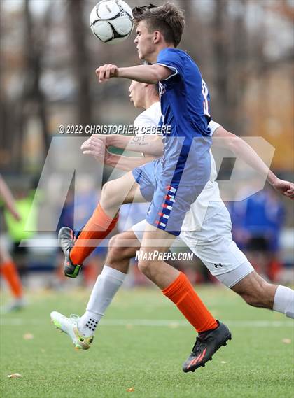 Thumbnail 2 in Lewiston-Porter vs. Livonia (NYSPHSAA Class B Far West Regional) photogallery.