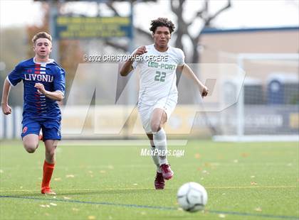 Thumbnail 1 in Lewiston-Porter vs. Livonia (NYSPHSAA Class B Far West Regional) photogallery.
