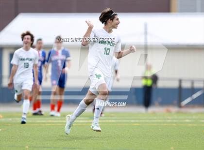 Thumbnail 2 in Lewiston-Porter vs. Livonia (NYSPHSAA Class B Far West Regional) photogallery.