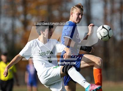 Thumbnail 2 in Lewiston-Porter vs. Livonia (NYSPHSAA Class B Far West Regional) photogallery.