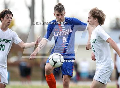 Thumbnail 1 in Lewiston-Porter vs. Livonia (NYSPHSAA Class B Far West Regional) photogallery.