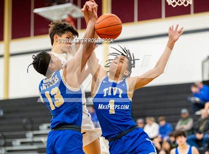 Thumbnail 1 in Tivy @ Seguin photogallery.
