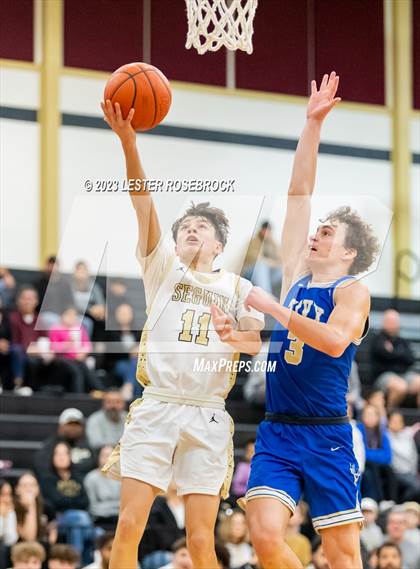 Thumbnail 2 in Tivy @ Seguin photogallery.