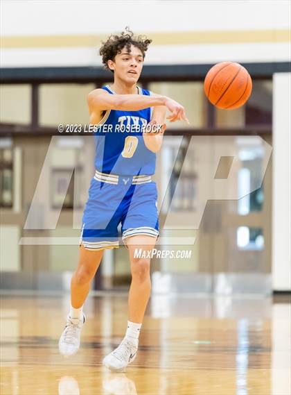 Thumbnail 3 in Tivy @ Seguin photogallery.