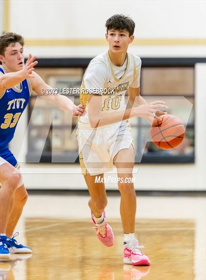 Thumbnail 2 in Tivy @ Seguin photogallery.