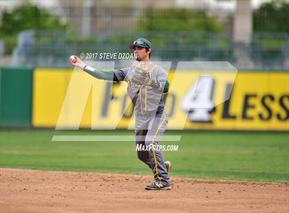 Thumbnail 2 in Tracy vs Granada photogallery.