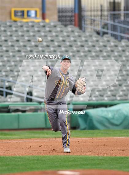 Thumbnail 2 in Tracy vs Granada  photogallery.
