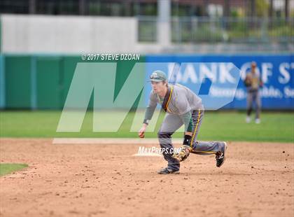Thumbnail 2 in Tracy vs Granada  photogallery.