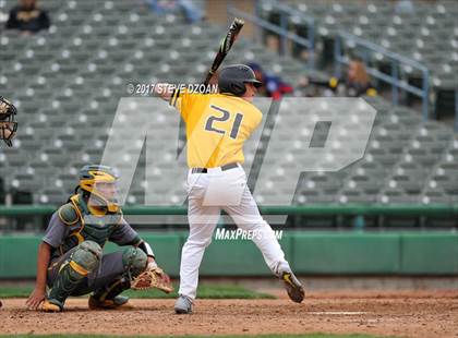 Thumbnail 2 in Tracy vs Granada  photogallery.