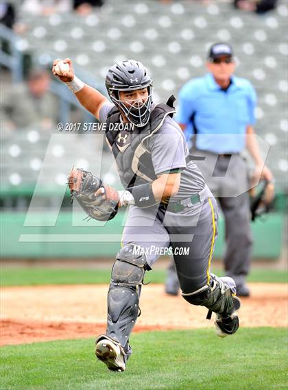 Thumbnail 2 in Tracy vs Granada  photogallery.