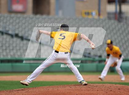 Thumbnail 2 in Tracy vs Granada  photogallery.