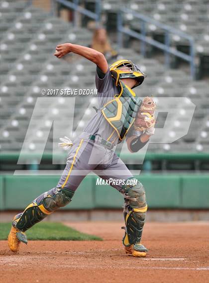 Thumbnail 2 in Tracy vs Granada  photogallery.