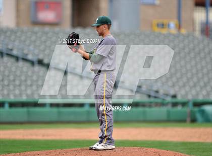 Thumbnail 2 in Tracy vs Granada  photogallery.