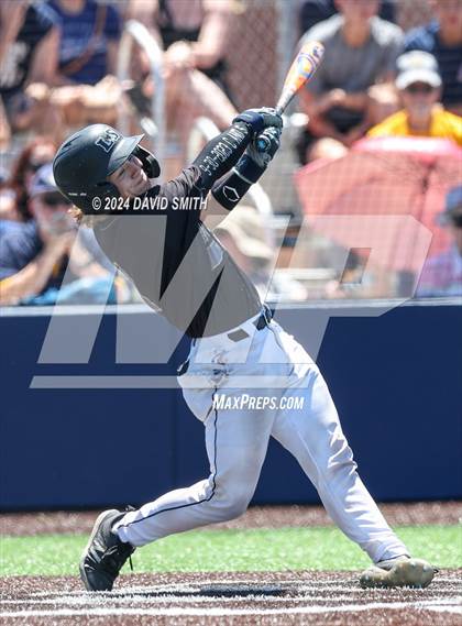 Thumbnail 2 in Lee's Summit vs. Liberty North (MSHSAA Class 6 Quarterfinal) photogallery.