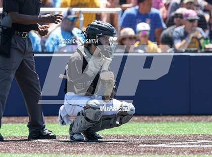 Thumbnail 1 in Lee's Summit vs. Liberty North (MSHSAA Class 6 Quarterfinal) photogallery.