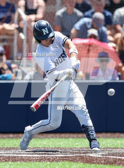 Thumbnail 1 in Lee's Summit vs. Liberty North (MSHSAA Class 6 Quarterfinal) photogallery.