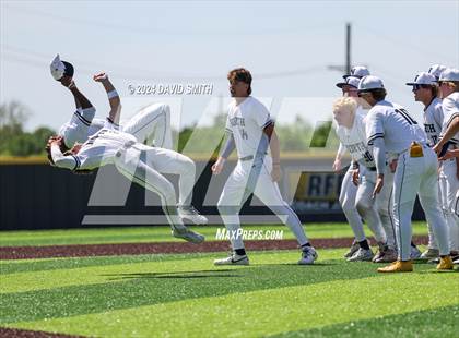 Thumbnail 3 in Lee's Summit vs. Liberty North (MSHSAA Class 6 Quarterfinal) photogallery.