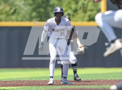 Thumbnail 1 in Lee's Summit vs. Liberty North (MSHSAA Class 6 Quarterfinal) photogallery.