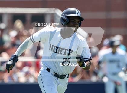 Thumbnail 2 in Lee's Summit vs. Liberty North (MSHSAA Class 6 Quarterfinal) photogallery.
