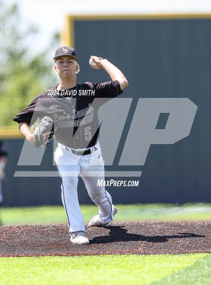 Thumbnail 2 in Lee's Summit vs. Liberty North (MSHSAA Class 6 Quarterfinal) photogallery.