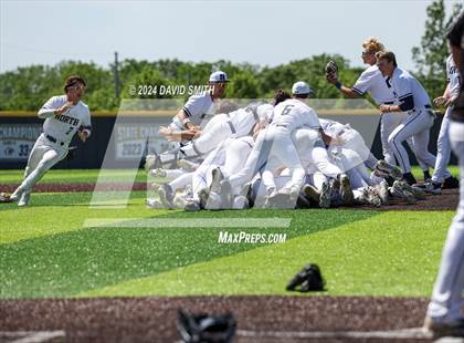 Thumbnail 3 in Lee's Summit vs. Liberty North (MSHSAA Class 6 Quarterfinal) photogallery.