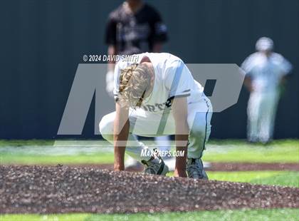 Thumbnail 3 in Lee's Summit vs. Liberty North (MSHSAA Class 6 Quarterfinal) photogallery.
