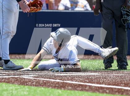 Thumbnail 1 in Lee's Summit vs. Liberty North (MSHSAA Class 6 Quarterfinal) photogallery.